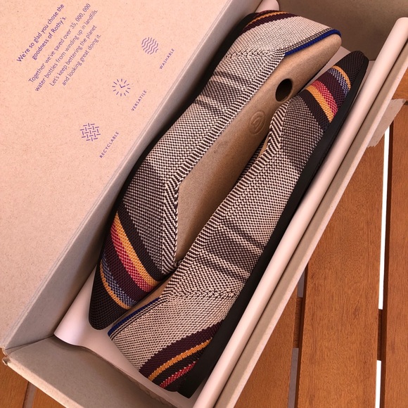 BNIB Rothy’s VIB Inverse Stripe points, 9.5 - Picture 7 of 7